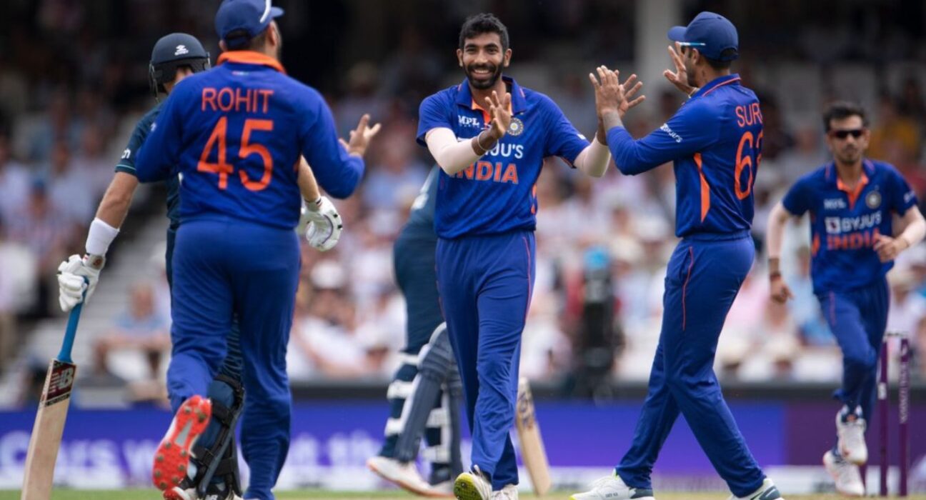 India beats England by 10 wickets, leads with 1-0 in three matches ODI series,