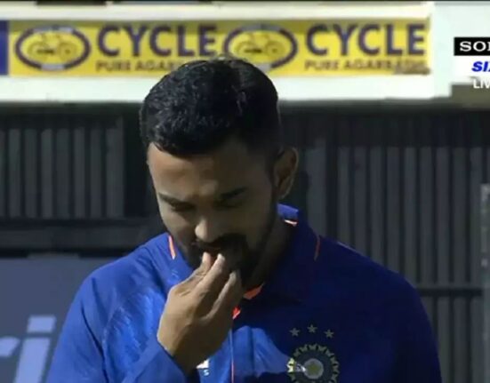 Video of KL Rahul removing chewing gum before National Anthem goes viral, fans react.