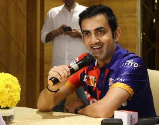 Gautam Gambhir Lashes out on Hero Worship