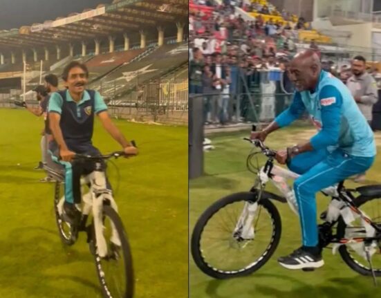 Sir Viv Richards and Javed Miandad De-Stress in a Fun Bike Race in Pakistan Junior League