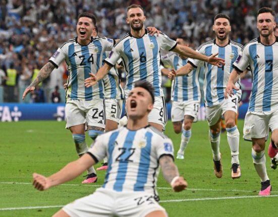 Argentina survives and moves ahead in the World cup journey