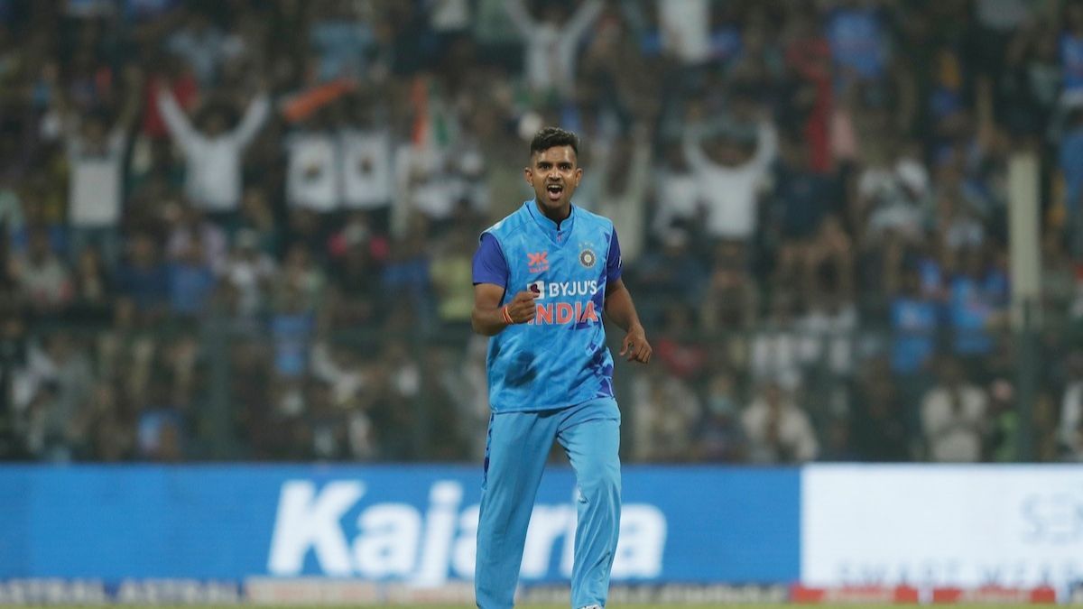 Shivam Mavi debutant performance gives India a win in T20 against Sri Lanka at Wankhede