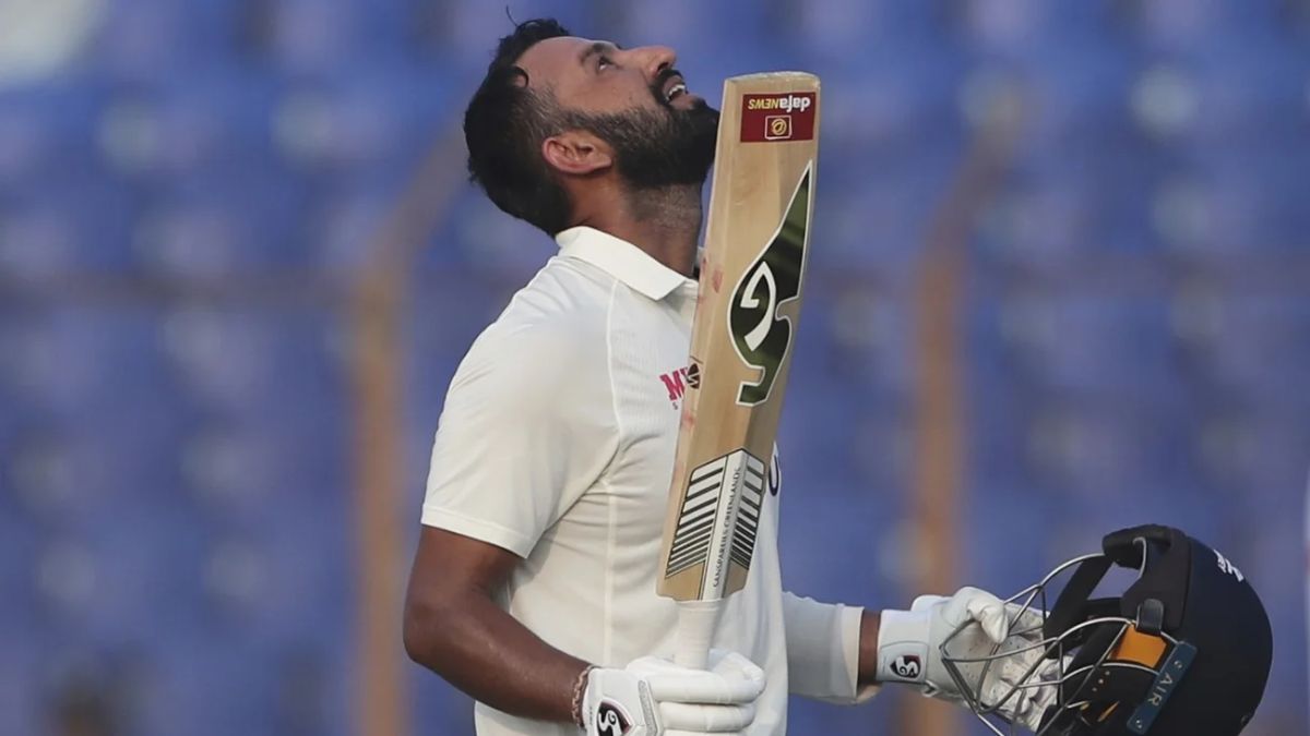 Pujara completes his 100th test Inning in the 2nd test against Australia