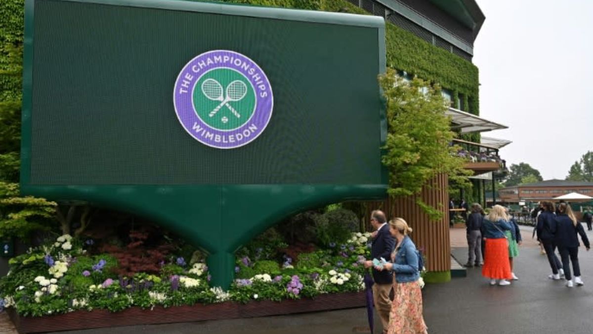 Wimbledon organization offers extra aid to Ukrainian players upon Russia's ban removal
